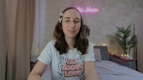 anikabloom online show from January 2025 08:46:02 AM