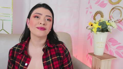 Lauren Anika online show from February 2025 12:11:01 PM