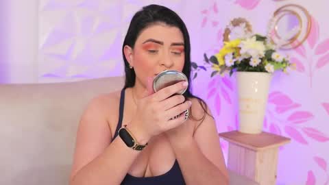 Lauren Anika online show from February 2025 12:05:02 PM