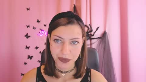 Snapshot of aniskyy chatting on November 2025 04:20:02 PM Anni online show from November 2025 04:20:02 PM