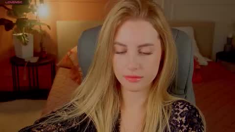 Snapshot of anita_blairr chatting on October 2025 01:22:01 AM Anita online show from October 2025 01:22:01 AM