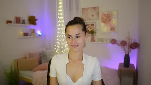 Anita Grey online show from September 2025 07:13:01 PM