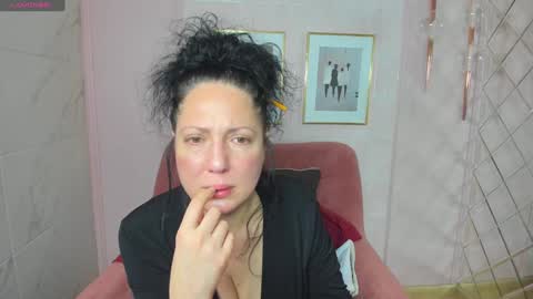 Anita online show from December 2024 01:47:01 PM
