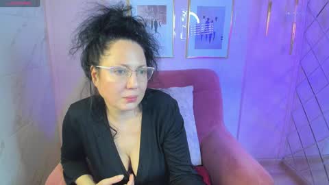 Anita online show from December 2024 04:20:02 AM