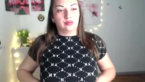 anitaa_a online show from September 2025 05:51:02 AM