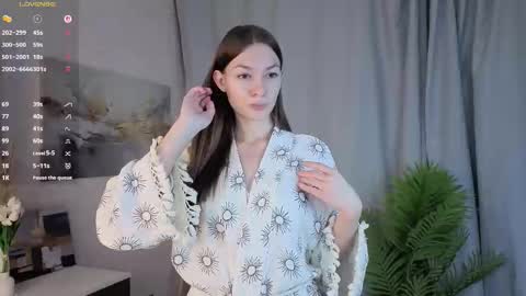 Snapshot of anitawindmeyer chatting on October 2025 04:07:02 PM Anita online show from October 2025 04:07:02 PM