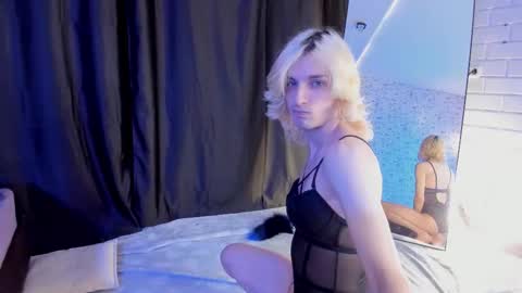 Angel online show from October 2025 06:27:01 PM