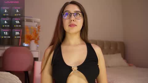 Snapshot of ann_space chatting on November 2025 05:19:01 PM ann_space online show from November 2025 05:19:01 PM