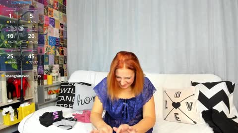 Snapshot of anna127moon chatting on December 2024 02:47:01 AM Anna online show from December 2024 02:47:01 AM