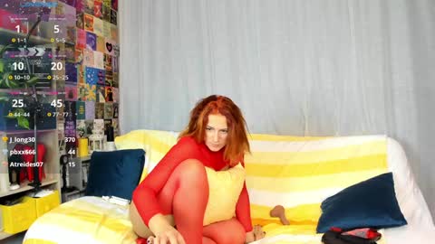 Snapshot of anna127moon chatting on December 2024 01:36:02 PM Anna online show from December 2024 01:36:02 PM