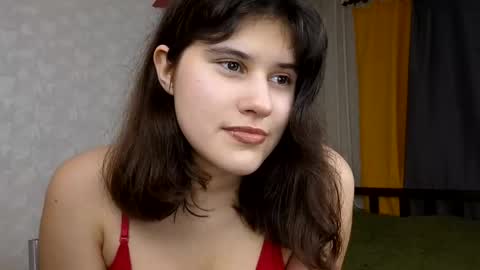 Snapshot of anna_in_wonderworld chatting on January 2025 08:28:01 PM Annanext stream 3th of Dec online show from January 2025 08:28:01 PM