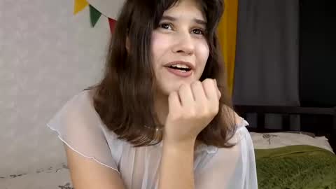 Snapshot of anna_in_wonderworld chatting on January 2025 07:00:01 PM Annanext stream 3th of Dec online show from January 2025 07:00:01 PM