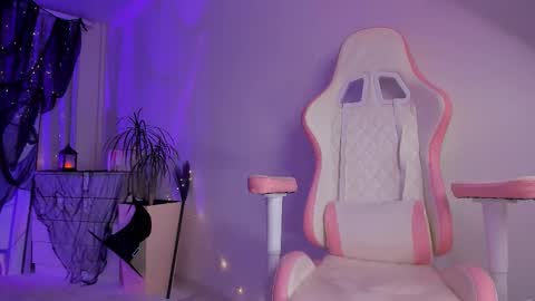 Snapshot of anna_lure chatting on October 2025 02:37:02 AM anna_lure online show from October 2025 02:37:02 AM