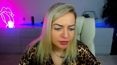 anna_snow9 online show from September 2025 05:31:01 AM