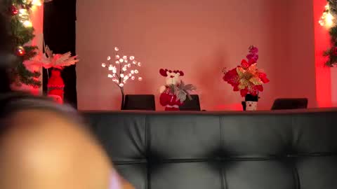 annaa__ online show from December 2024 01:07:01 AM