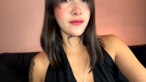 annaa__ online show from February 2025 05:37:02 AM