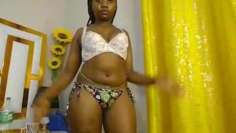 Snapshot of annabel038 chatting on January 2025 06:10:02 PM Annabel online show from January 2025 06:10:02 PM