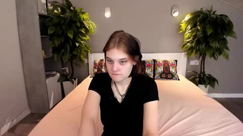 Anna online show from September 2025 11:53:02 AM