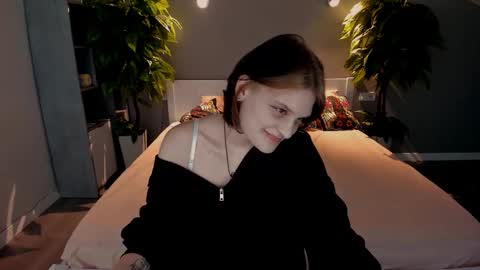 Anna online show from September 2025 05:23:01 AM