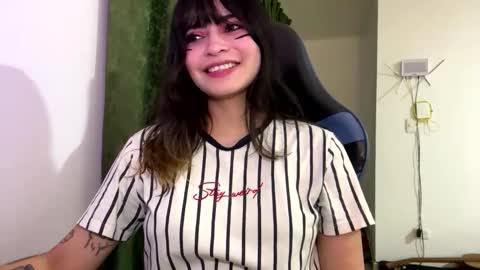 Anna online show from November 2025 04:44:02 AM