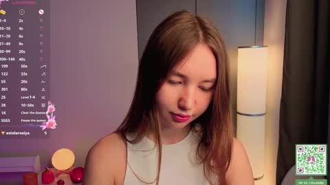 Snapshot of annamarie_foryou chatting on October 2025 06:11:02 AM Holly Molly Im Polly online show from October 2025 06:11:02 AM