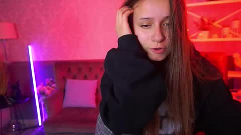 Anna online show from October 2025 08:29:01 PM