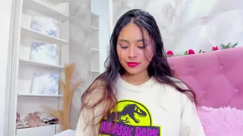 Anna online show from October 2025 04:38:02 PM