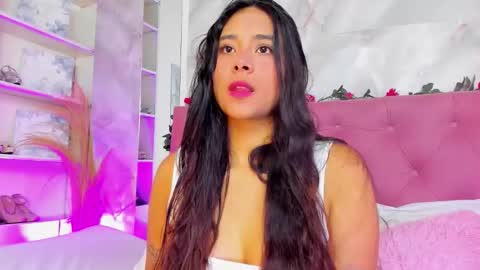 Anna online show from November 2025 04:18:01 PM