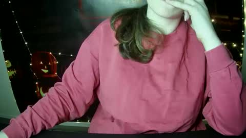 Bella online show from October 2025 05:10:02 PM