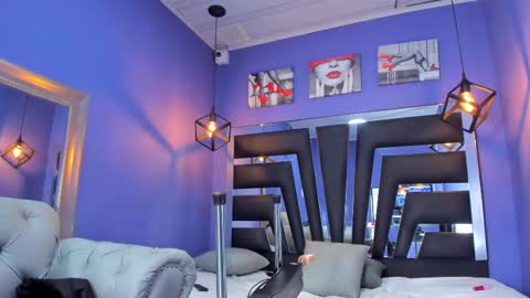 Anne online show from October 2025 07:58:02 PM