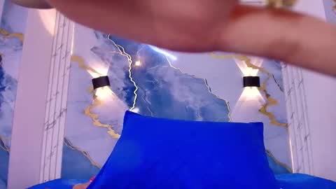 anne  online show from October 2025 07:29:02 PM