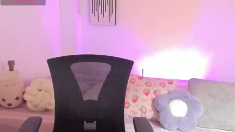 Snapshot of annedark chatting on November 2025 10:32:02 PM Anne online show from November 2025 10:32:02 PM