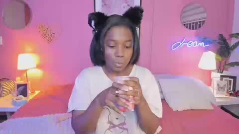 annia online show from September 2025 08:44:02 PM