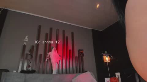 annie_barozzi online show from October 2025 05:55:02 PM