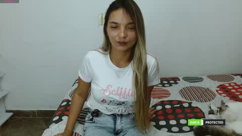 annie cherry independent model online show from January 2025 04:28:02 AM