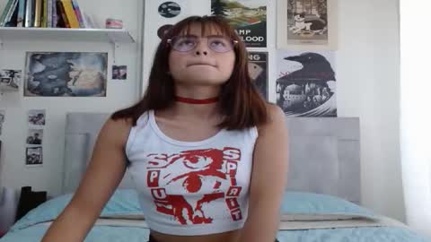 Annie and Jacke online show from September 2025 12:19:01 PM