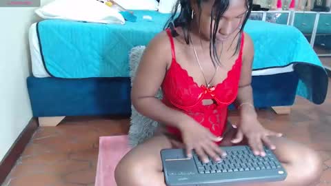 annie_scott_ online show from January 2025 03:14:02 PM