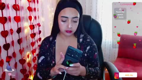   Annie  Independent model Hello all offline tokens are appreciated  thank you for your support.33 online show from March 2025 05:50:02 PM