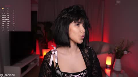 Snapshot of anniehillofficial_ chatting on January 2025 07:47:02 PM anniehillofficial_ online show from January 2025 07:47:02 PM