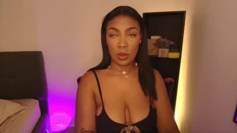 A N N I E online show from December 2024 08:44:02 AM
