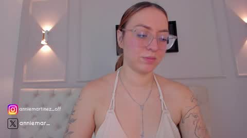 Annie online show from January 2025 06:03:01 PM