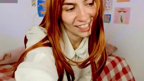 Snapshot of annietinky chatting on October 2025 04:10:02 AM annietinky online show from October 2025 04:10:02 AM