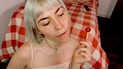 Snapshot of annietinky chatting on November 2025 03:05:02 AM annietinky online show from November 2025 03:05:02 AM