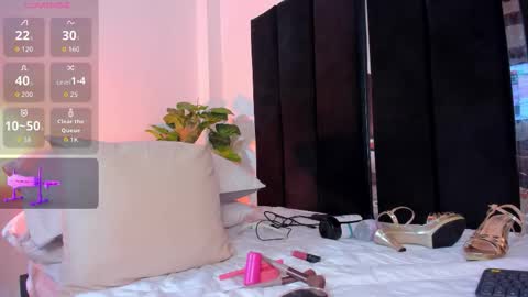 Snapshot of annita_01 chatting on November 2025 07:02:02 PM Annita online show from November 2025 07:02:02 PM