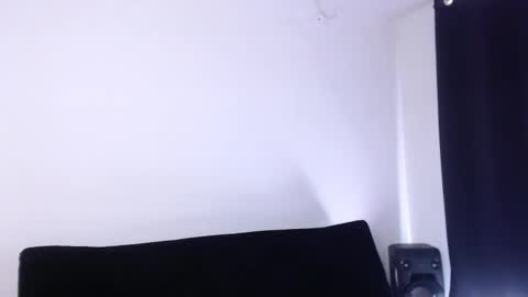 Anni Wine online show from November 2025 05:58:02 PM