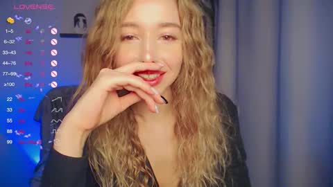 Snapshot of annvegga chatting on October 2025 01:17:01 PM Ann online show from October 2025 01:17:01 PM