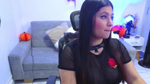 ANNY LOUIS online show from October 2025 08:08:02 PM