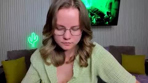 anny_love_you online show from November 2025 06:40:02 PM