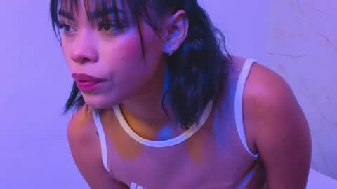 Snapshot of anny_mendez1 chatting on October 2025 04:23:02 AM Anny online show from October 2025 04:23:02 AM