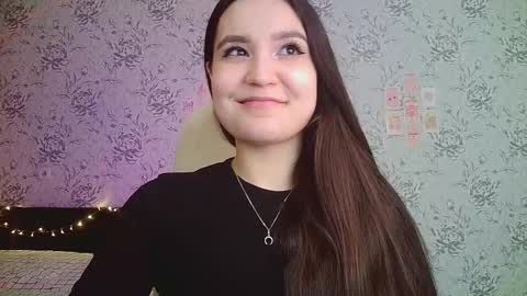 Annie online show from October 2025 08:51:02 PM